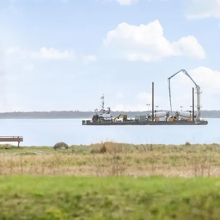 2 Bedroom In بيت للعطل *